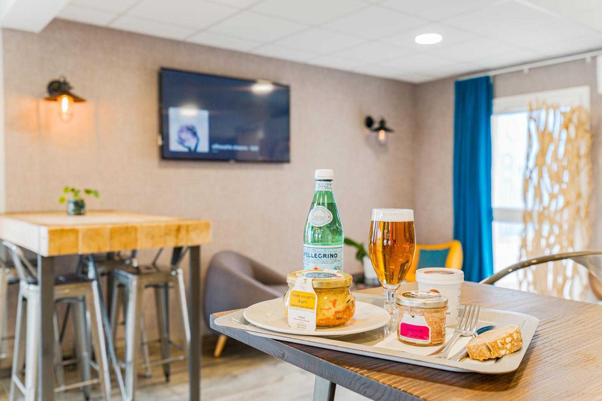 Kyriad Direct Tours Sud - Chambray Les Tours Luaran gambar