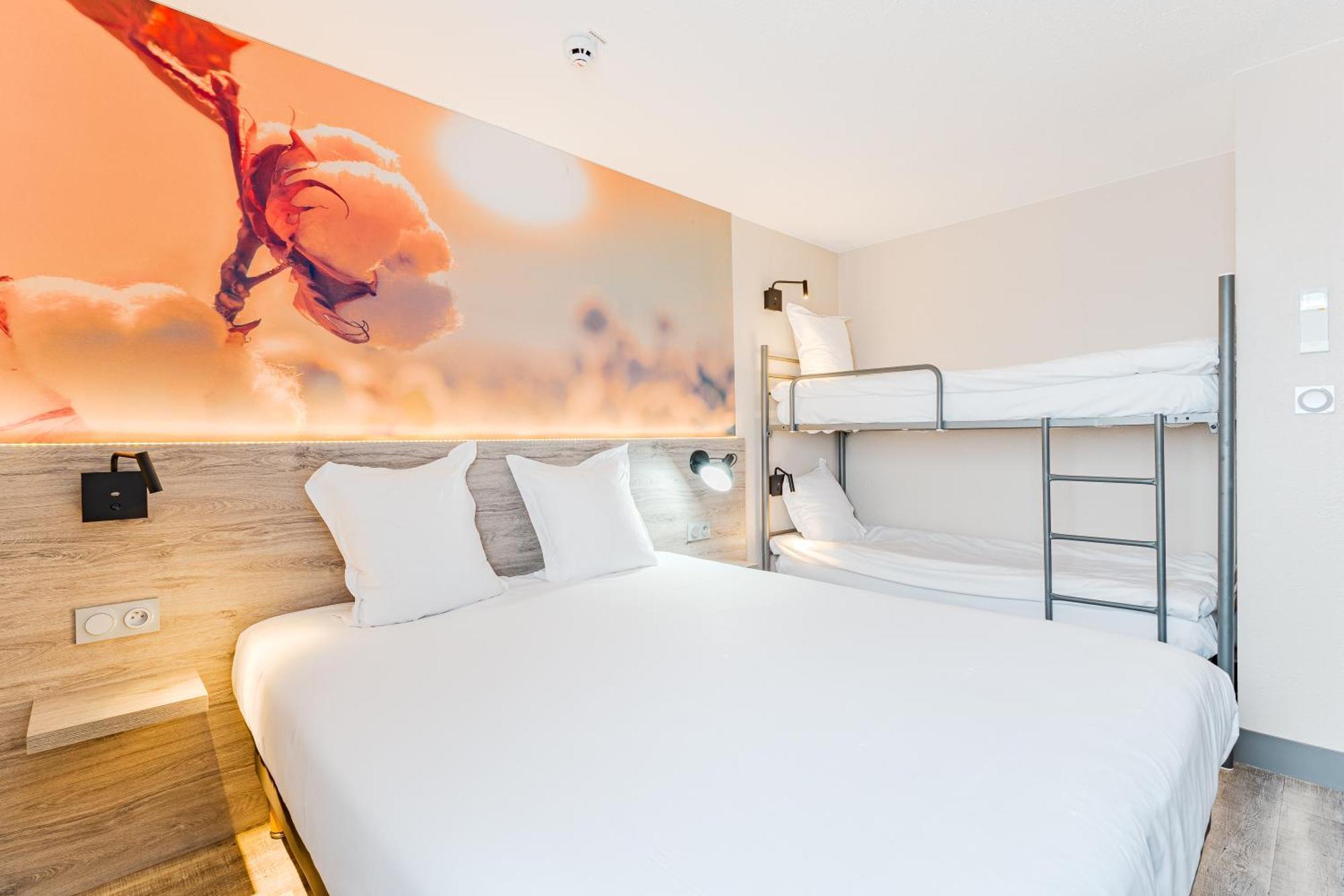 Kyriad Direct Tours Sud - Chambray Les Tours Luaran gambar