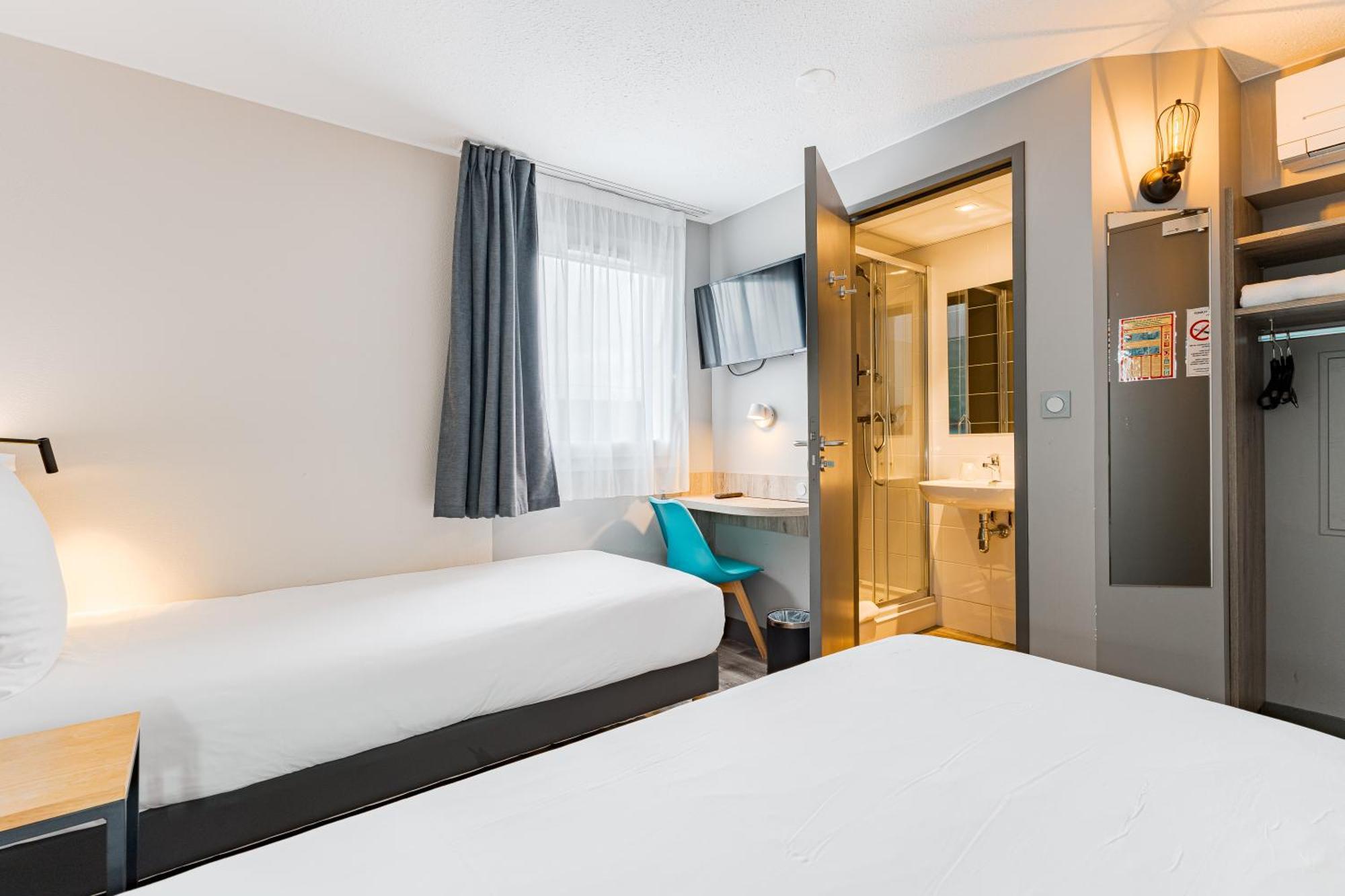Kyriad Direct Tours Sud - Chambray Les Tours Luaran gambar