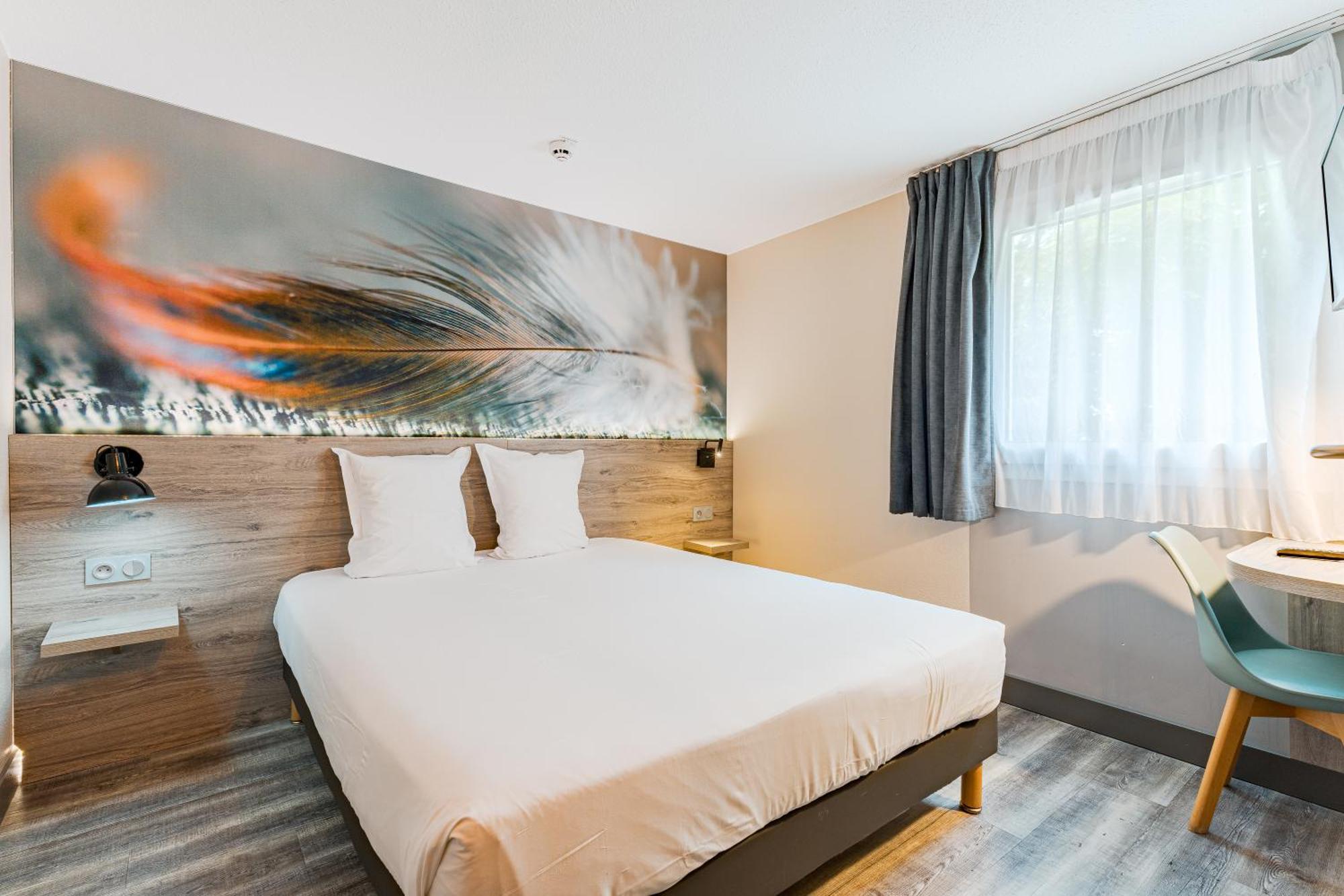 Kyriad Direct Tours Sud - Chambray Les Tours Luaran gambar