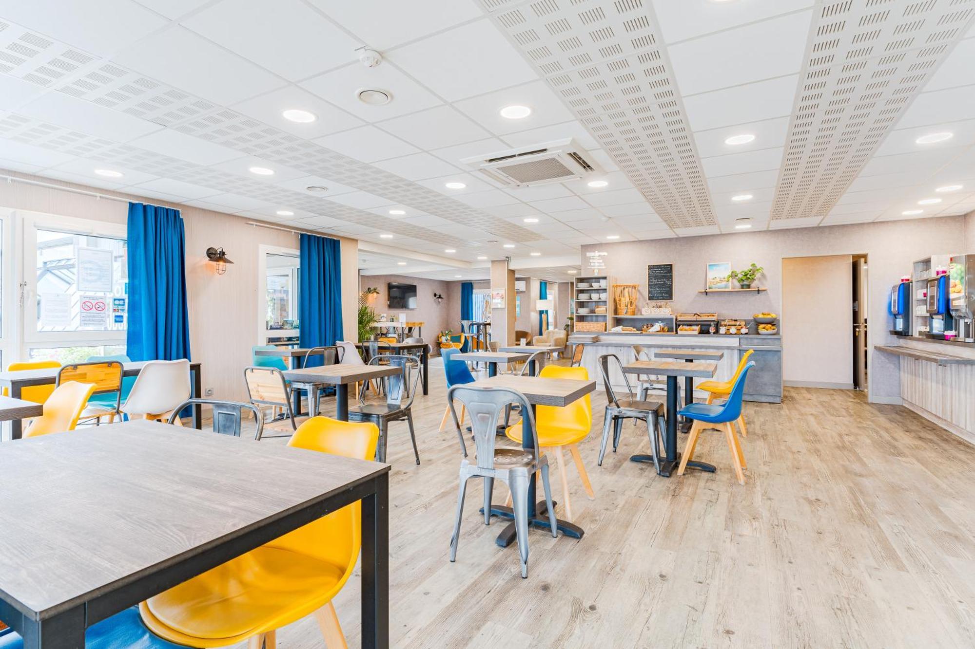 Kyriad Direct Tours Sud - Chambray Les Tours Luaran gambar